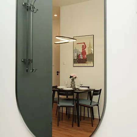Center Gem Huge Patio, Ac & Modern Design Apartment Warschau